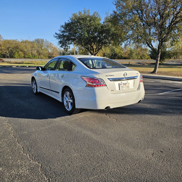 2015 Nissan Altima Image 5