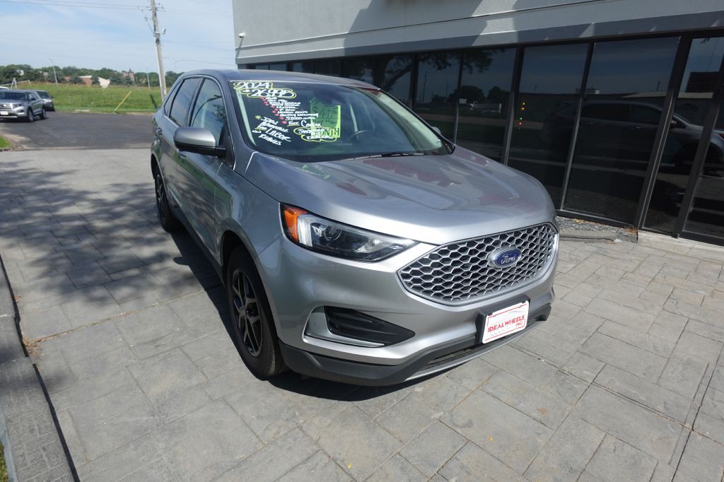2024 Ford Edge Image 8