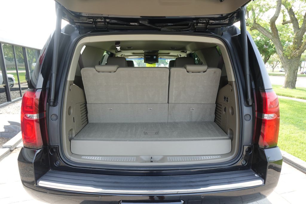 2017 Chevrolet Tahoe Image 12
