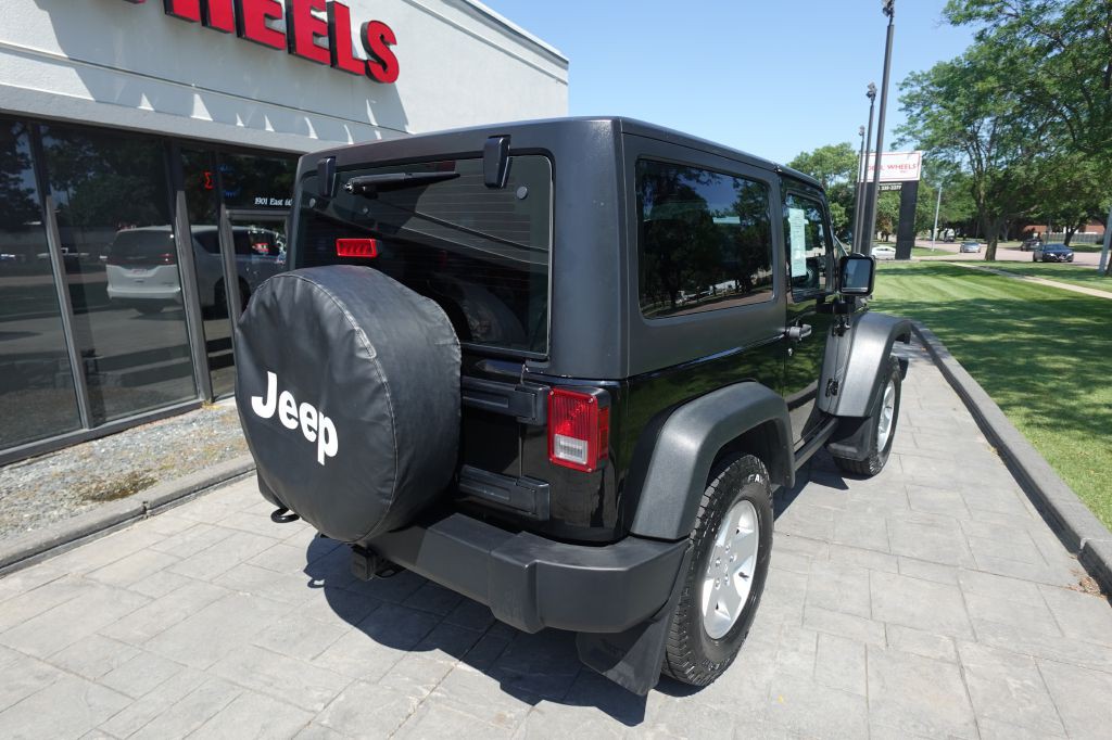 2013 Jeep Wrangler Image 2