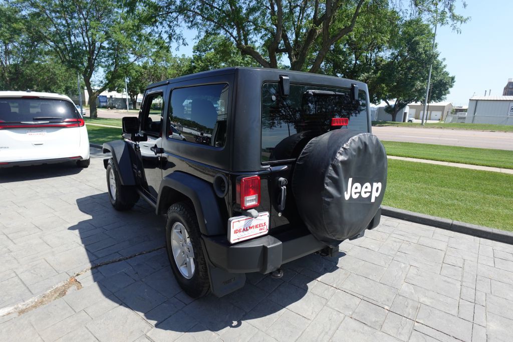 2013 Jeep Wrangler Image 4