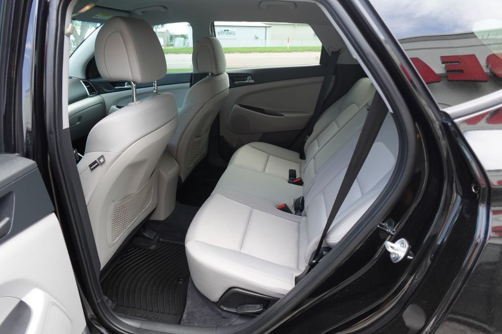 2017 Hyundai Tucson Image 10