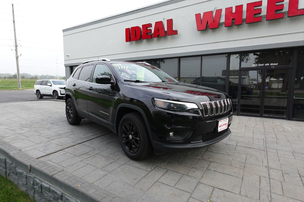 2019 Jeep Cherokee Image 2