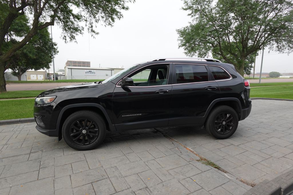 2019 Jeep Cherokee Image 6