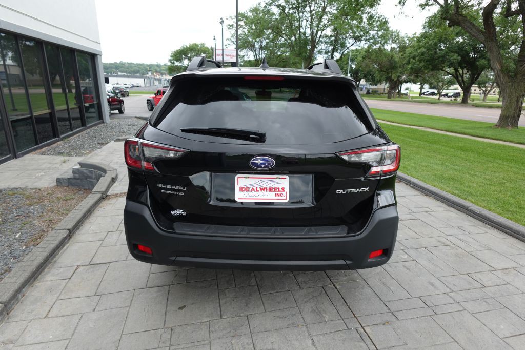 2023 Subaru Outback Image 3