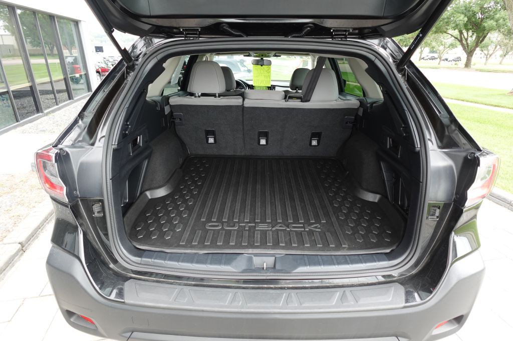 2023 Subaru Outback Image 11
