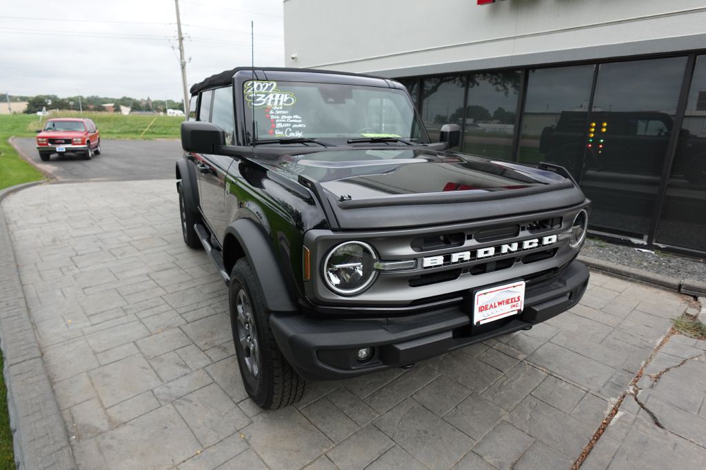 2022 Ford Bronco Image 8