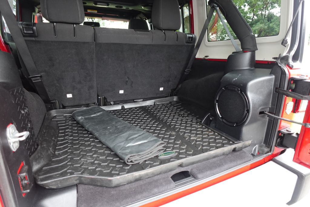 2013 Jeep Wrangler Unlimited Image 13