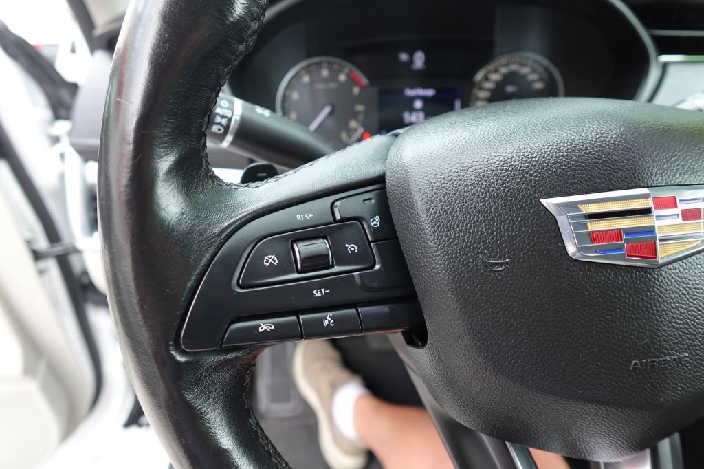2019 Cadillac XT4 Image 15
