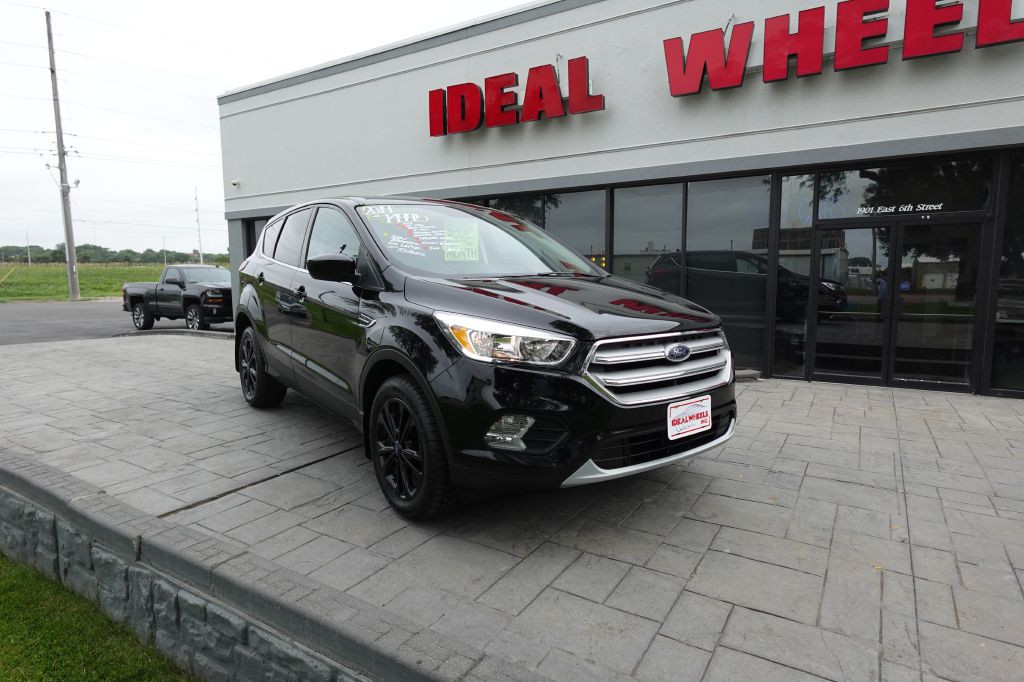 2019 Ford Escape Image 2