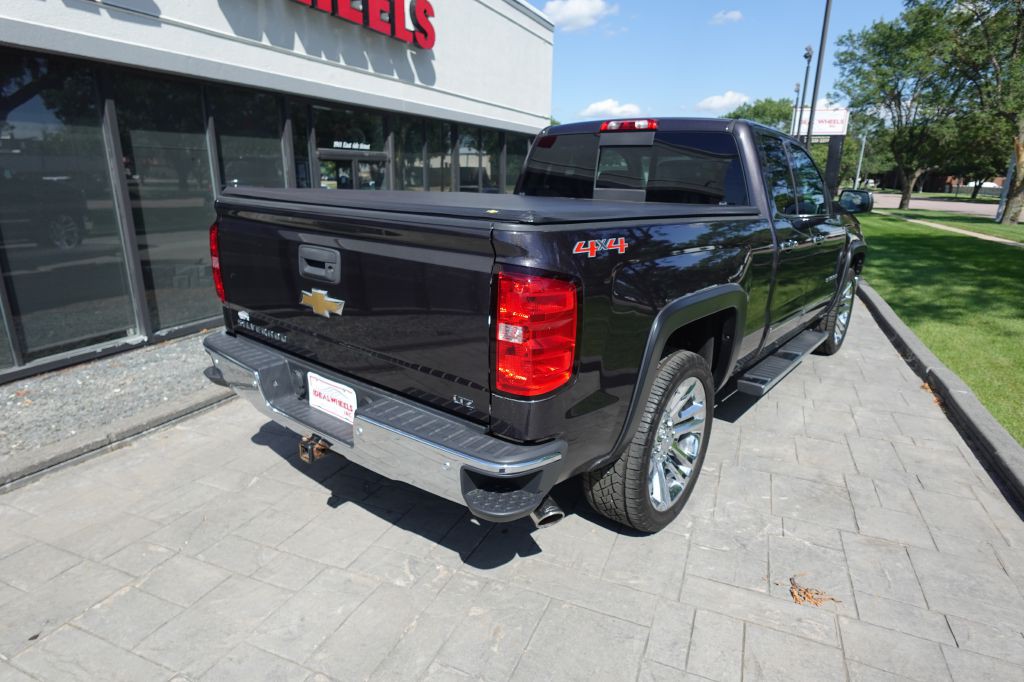 2015 Chevrolet Silverado 1500 Image 2