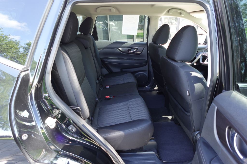 2019 Nissan Rogue Image 12