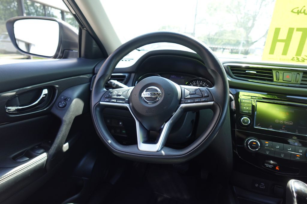 2019 Nissan Rogue Image 14