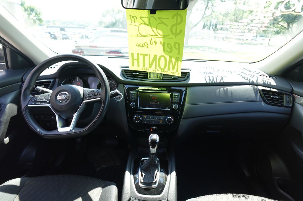 2019 Nissan Rogue Image 15