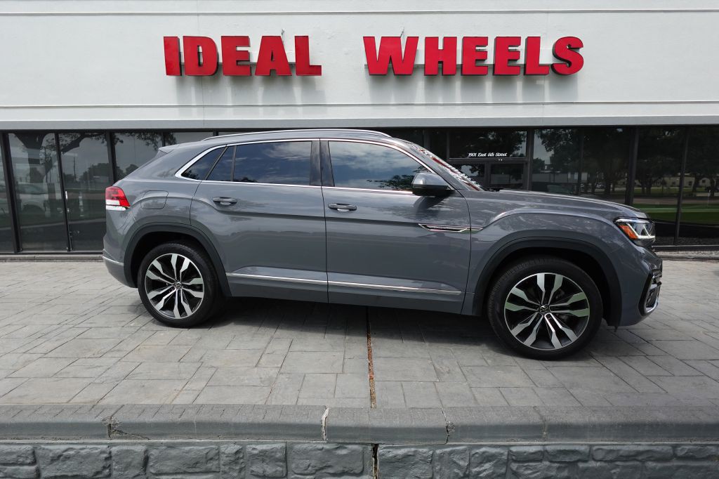 2021 Volkswagen Atlas Cross Sport Image 1