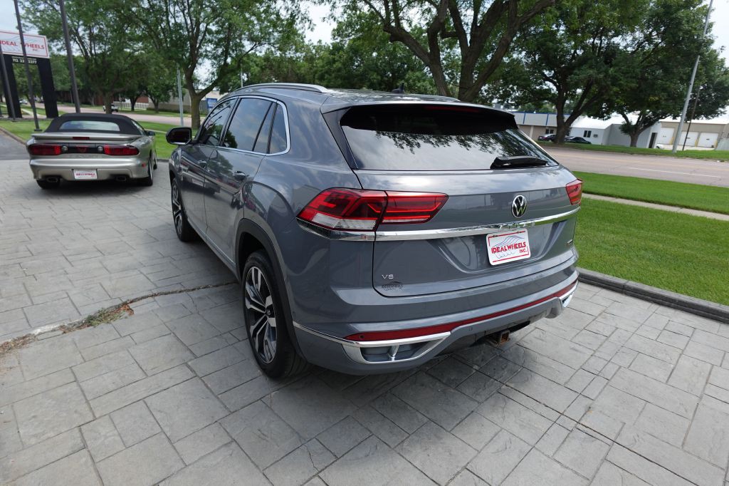 2021 Volkswagen Atlas Cross Sport Image 4