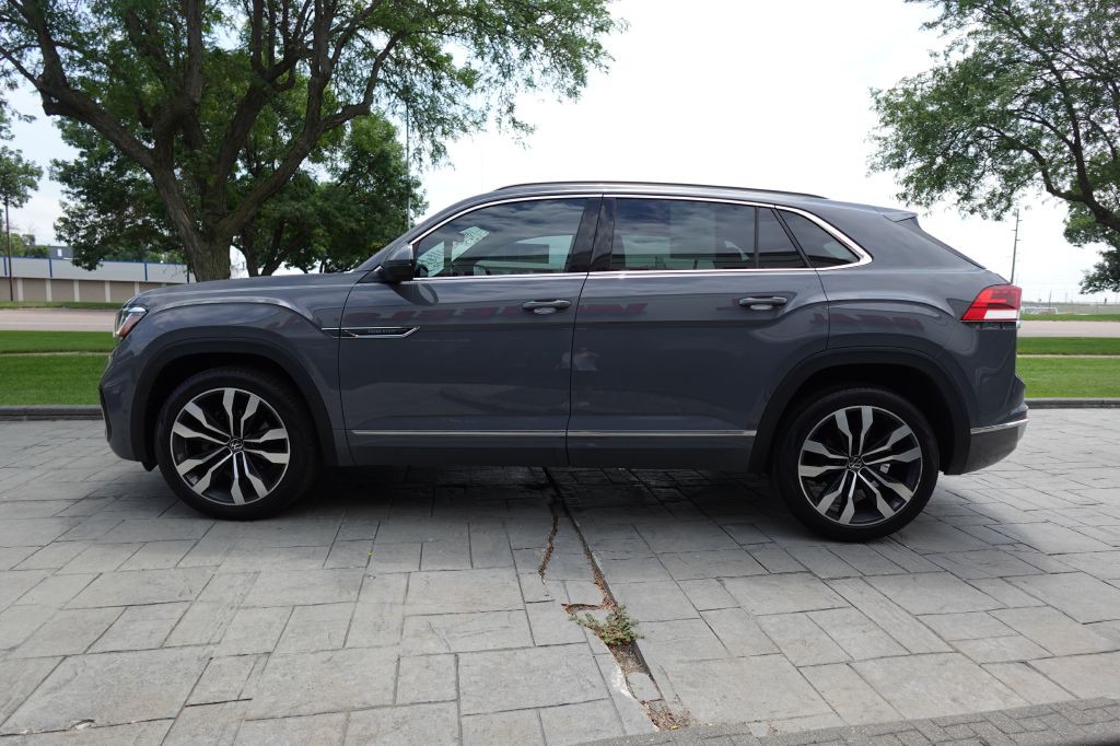 2021 Volkswagen Atlas Cross Sport Image 5