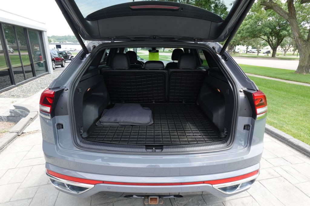 2021 Volkswagen Atlas Cross Sport Image 11