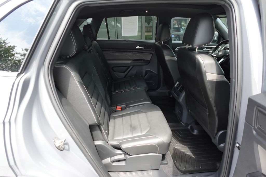 2021 Volkswagen Atlas Cross Sport Image 12