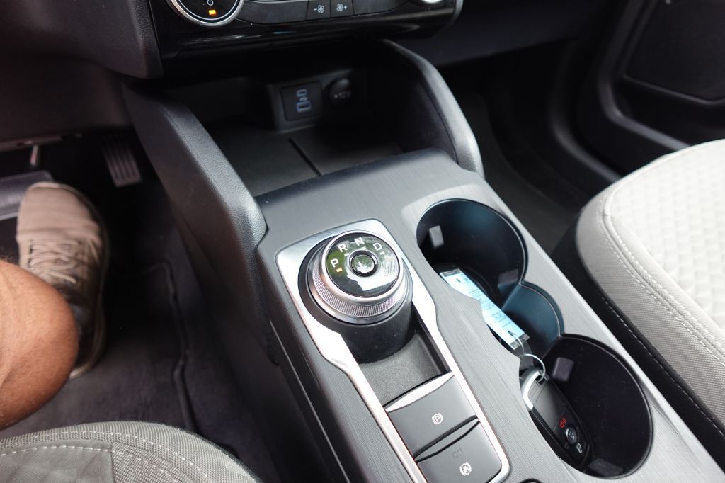 2022 Ford Escape Image 11