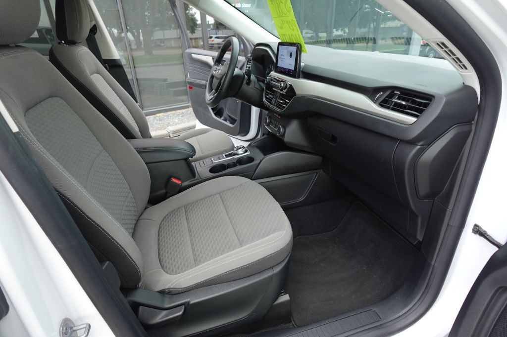 2022 Ford Escape Image 18