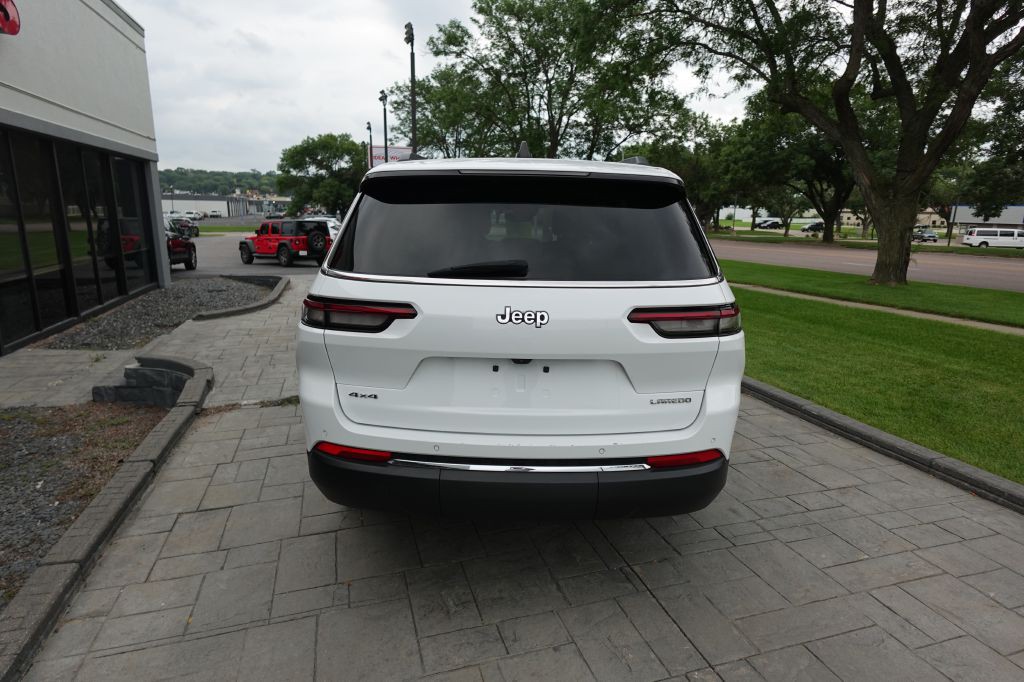 2023 Jeep Grand Cherokee Image 3