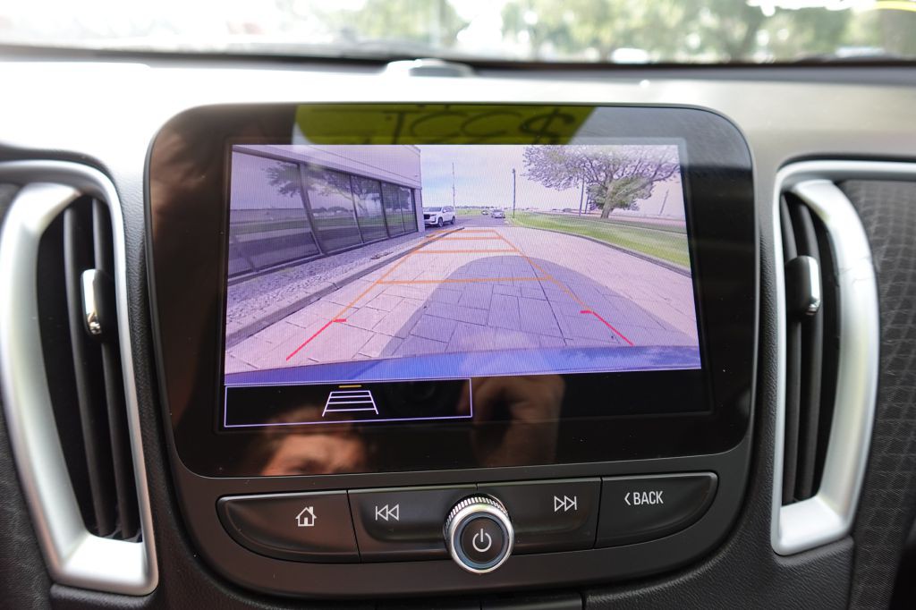 2024 Chevrolet Malibu Image 17