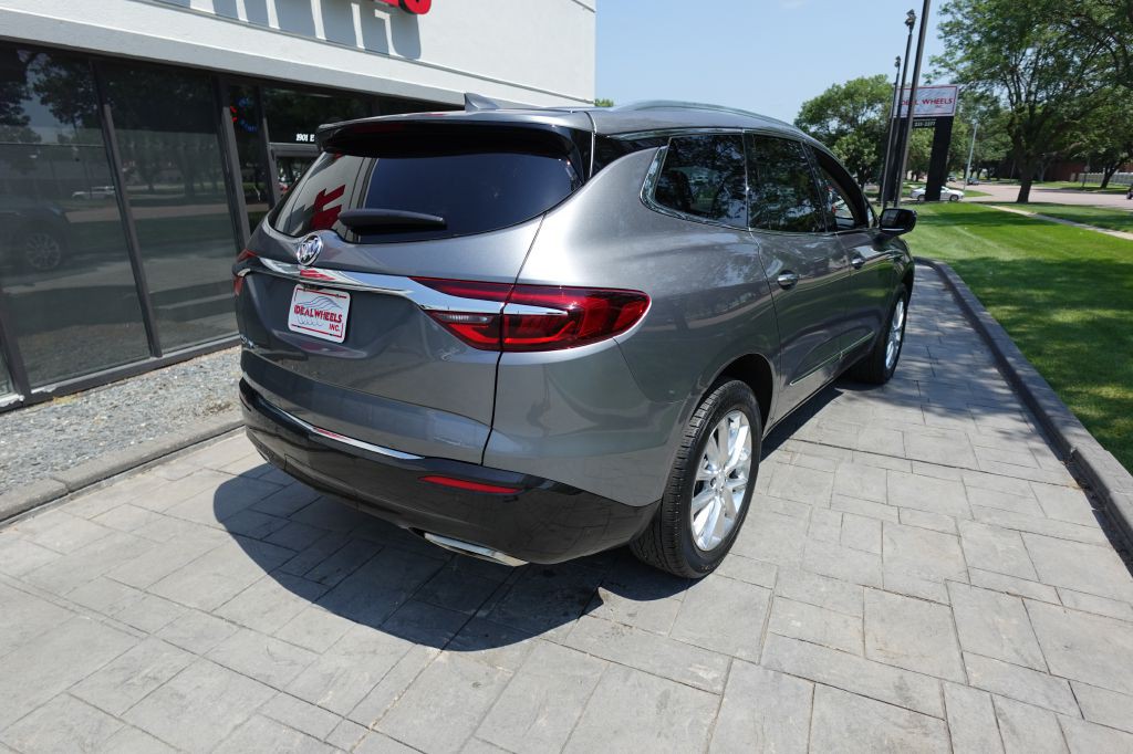2021 Buick Enclave Image 2