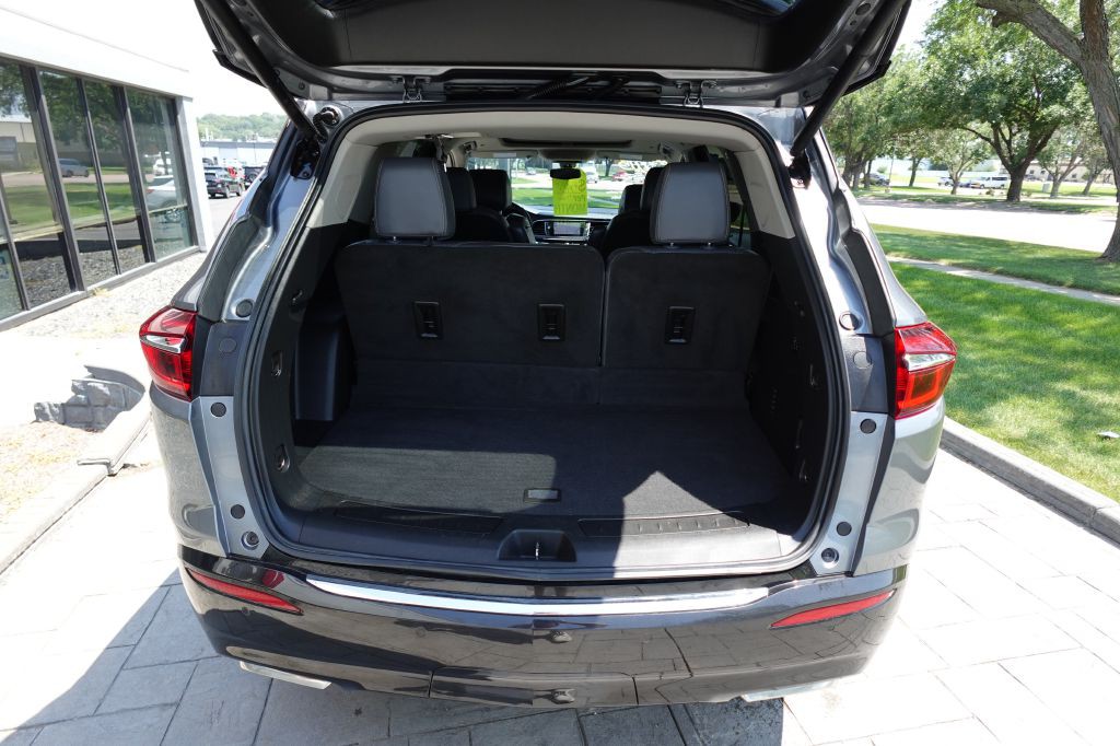 2021 Buick Enclave Image 12