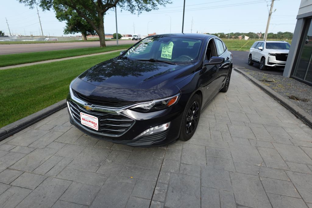 2022 Chevrolet Malibu Image 6