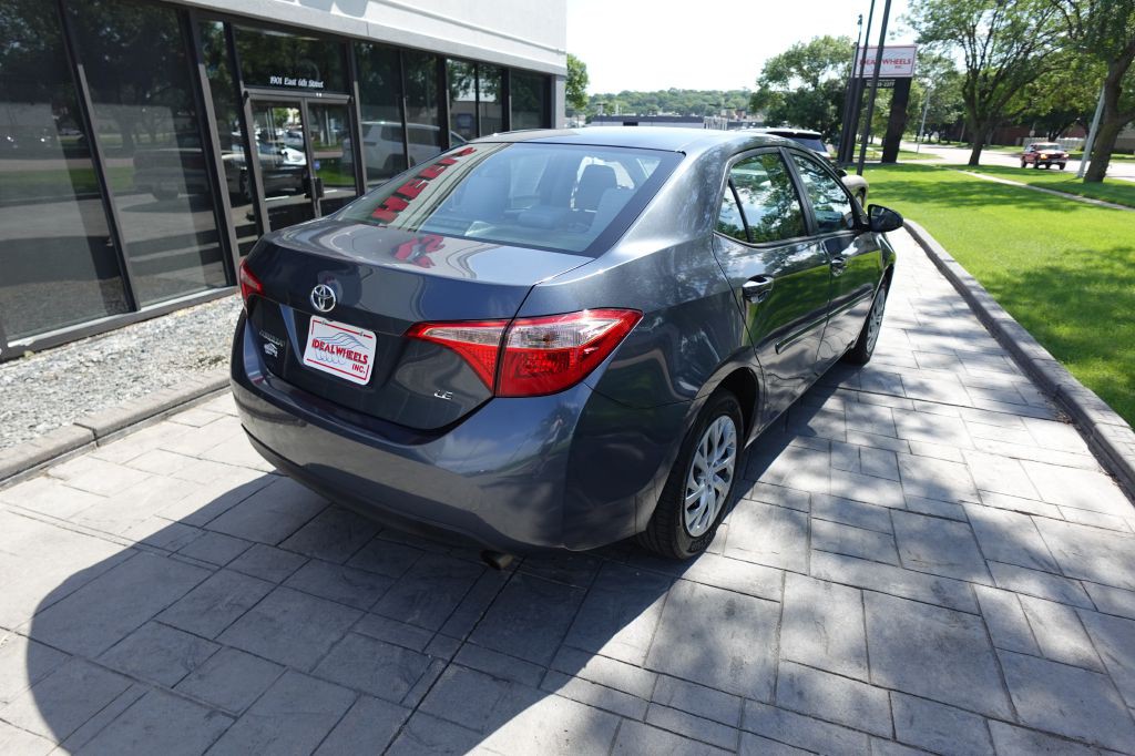 2018 Toyota Corolla Image 2