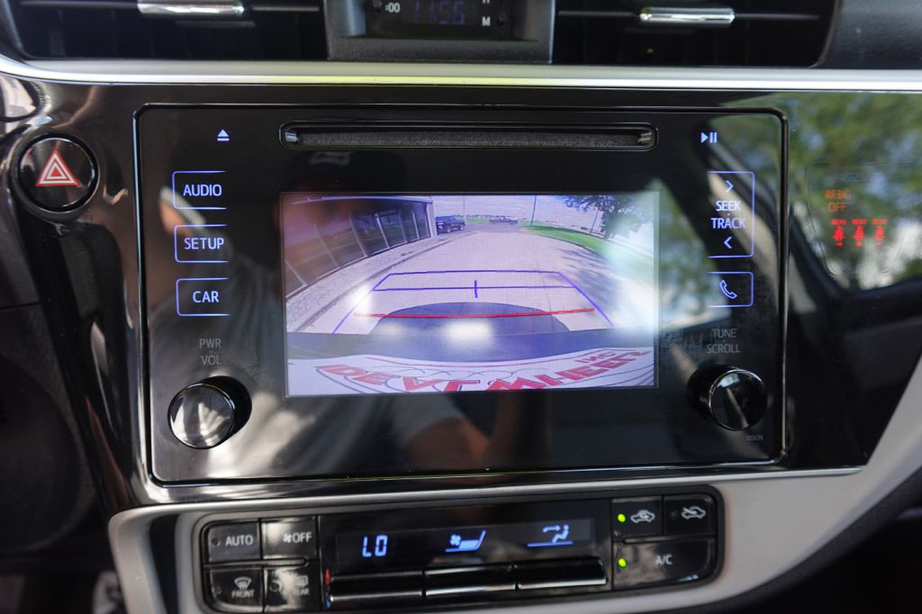 2018 Toyota Corolla Image 17