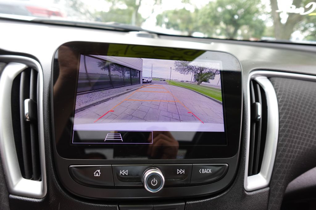 2023 Chevrolet Malibu Image 18