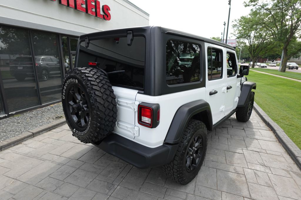 2021 Jeep Wrangler Unlimited Image 2