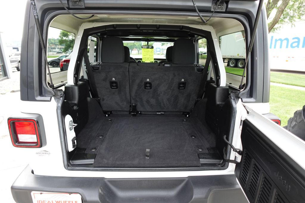 2021 Jeep Wrangler Unlimited Image 11
