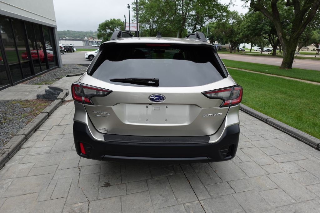 2020 Subaru Outback Image 3