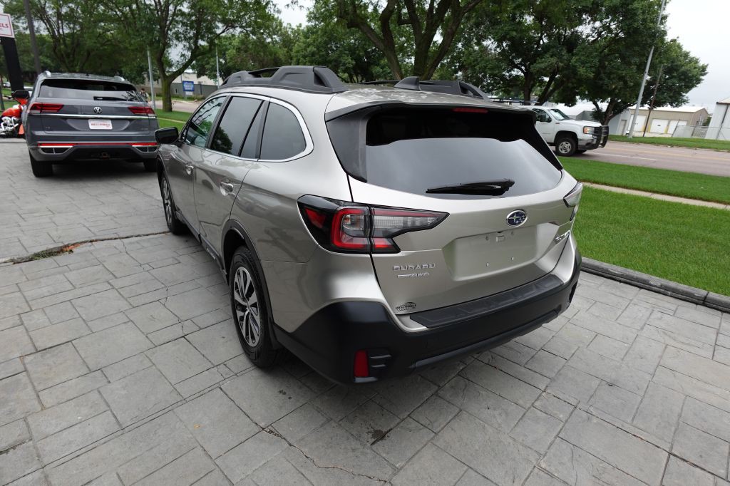 2020 Subaru Outback Image 4