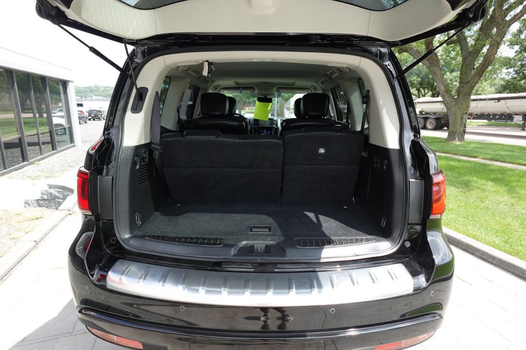 2020 INFINITI QX80 Image 11