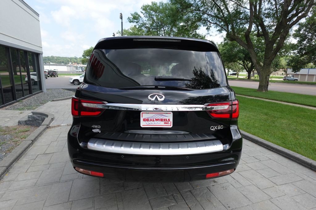 2020 INFINITI QX80 Image 3