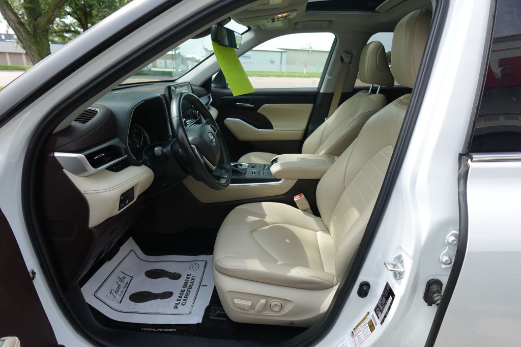 2022 Toyota Highlander Image 9