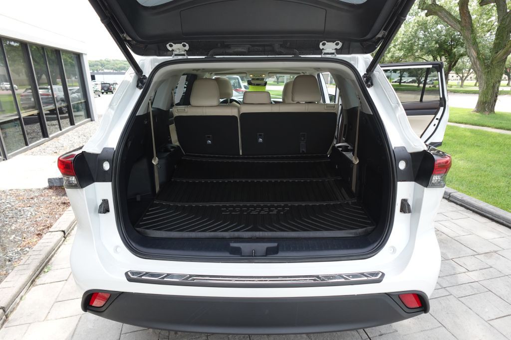 2022 Toyota Highlander Image 13