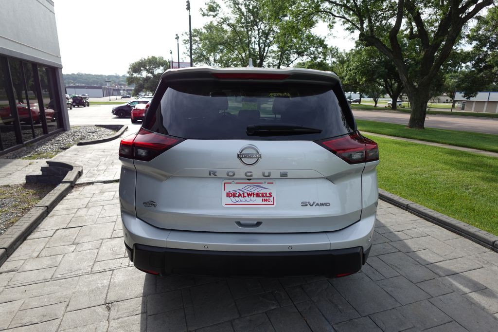 2024 Nissan Rogue Image 3