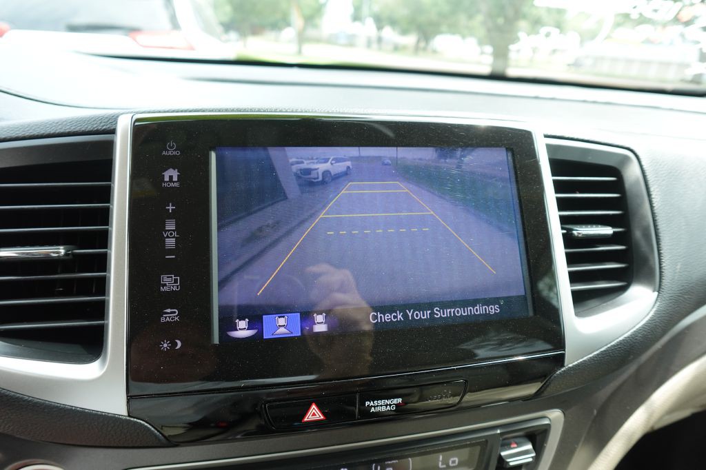 2017 Honda Pilot Image 11