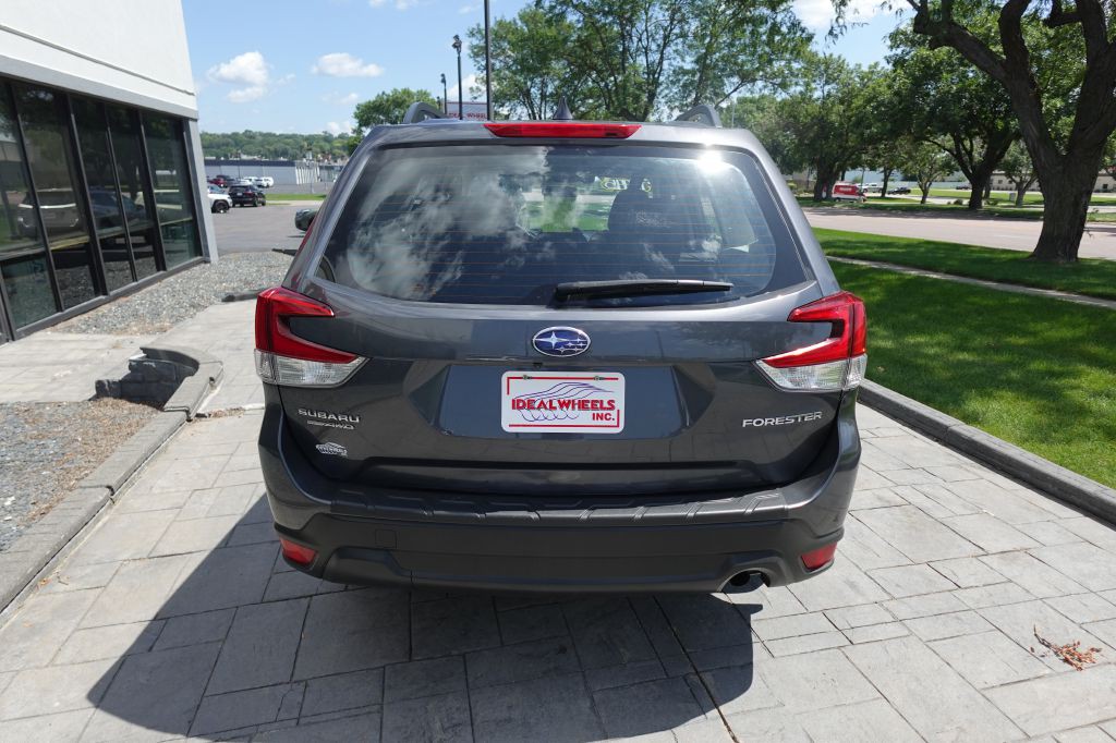 2020 Subaru Forester Image 3