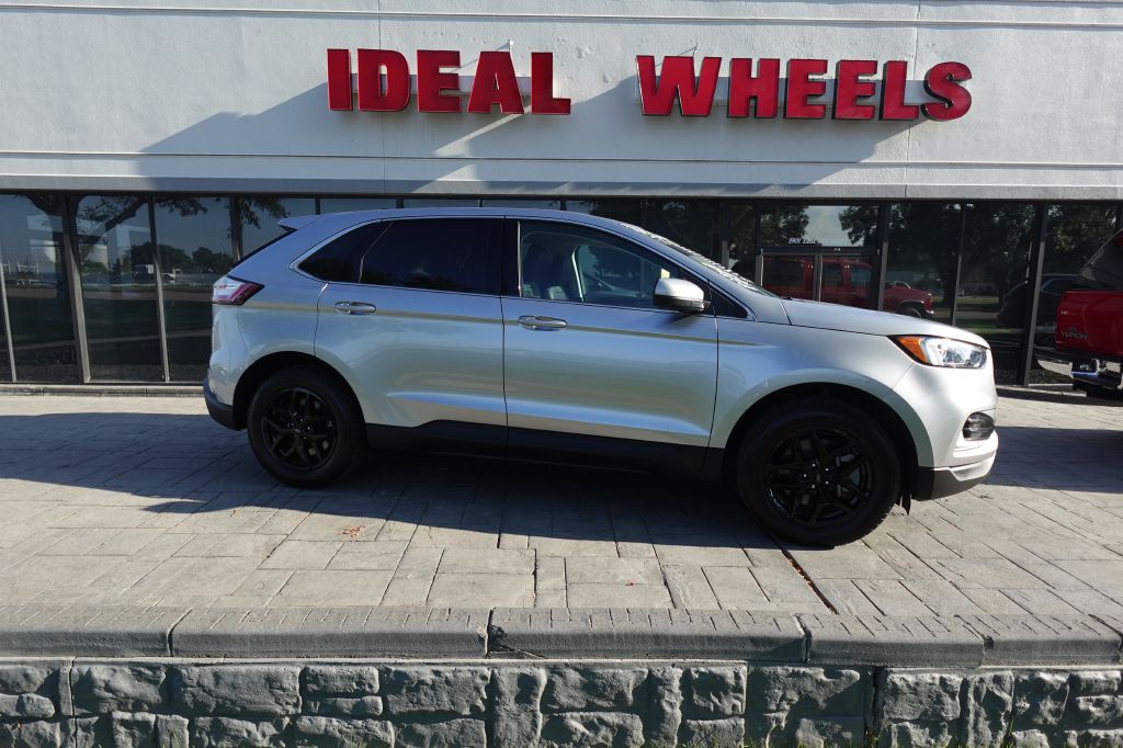 2024 Ford Edge Image 1