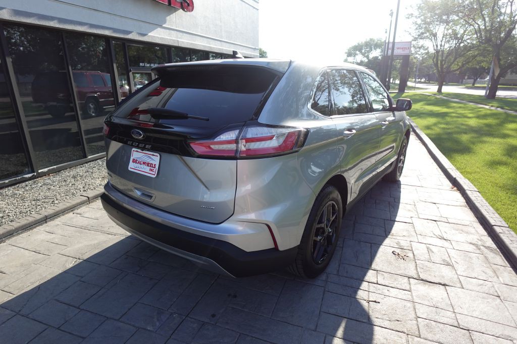 2024 Ford Edge Image 2