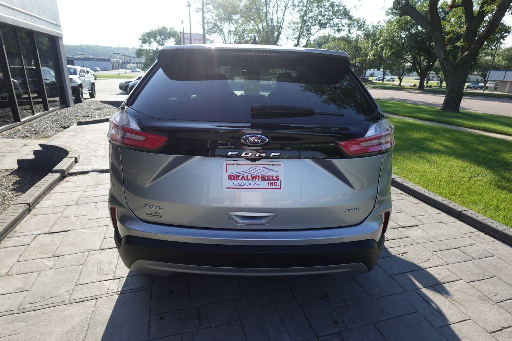 2024 Ford Edge Image 3