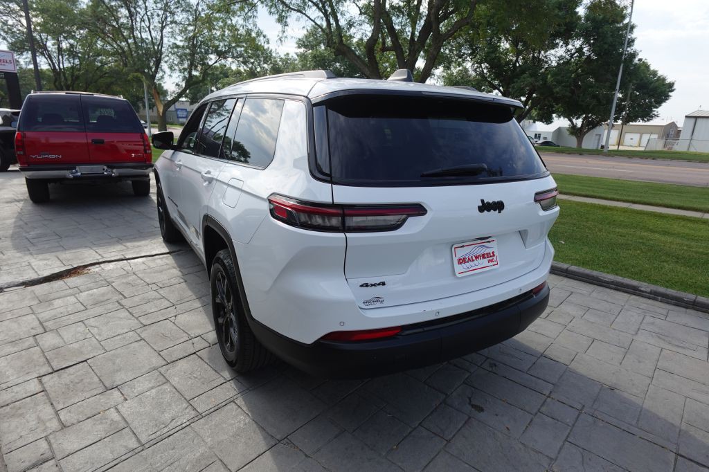 2024 Jeep Grand Cherokee Image 4