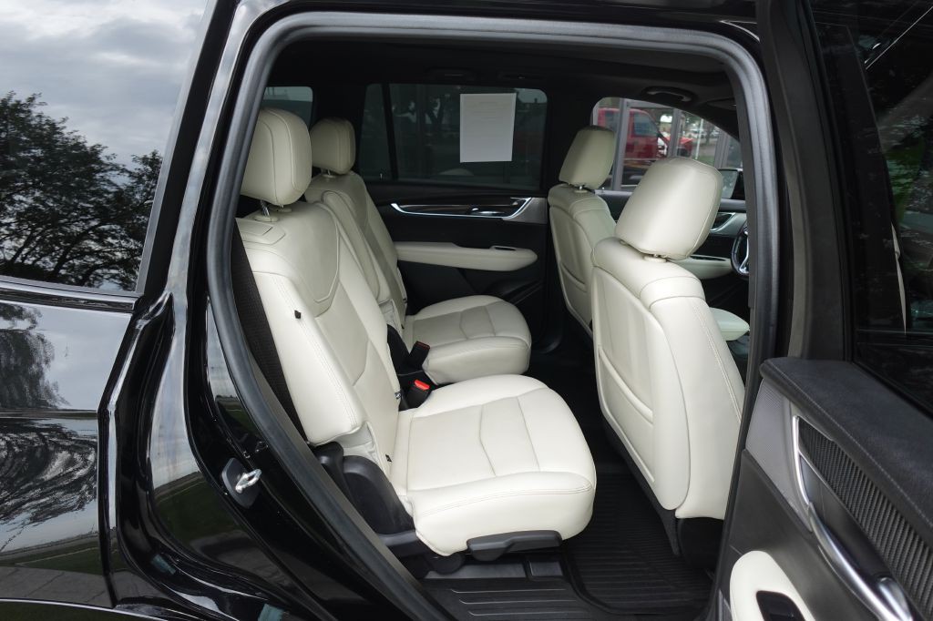 2021 Cadillac XT6 Image 13