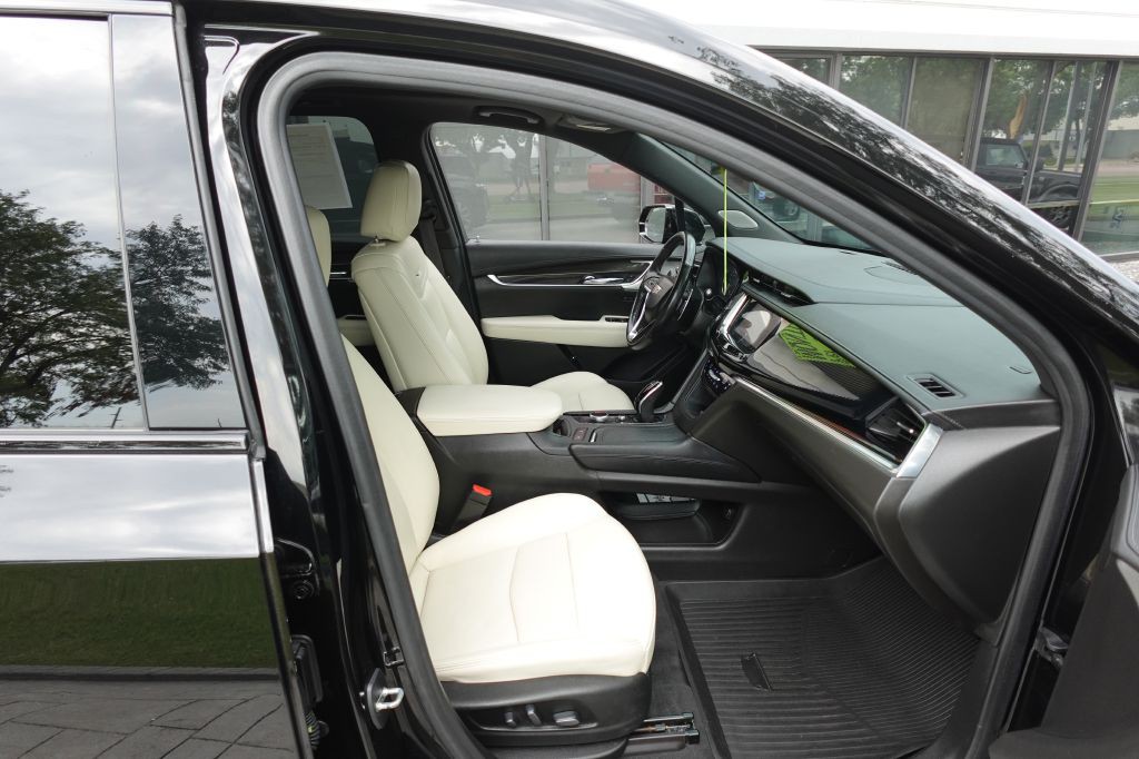 2021 Cadillac XT6 Image 14